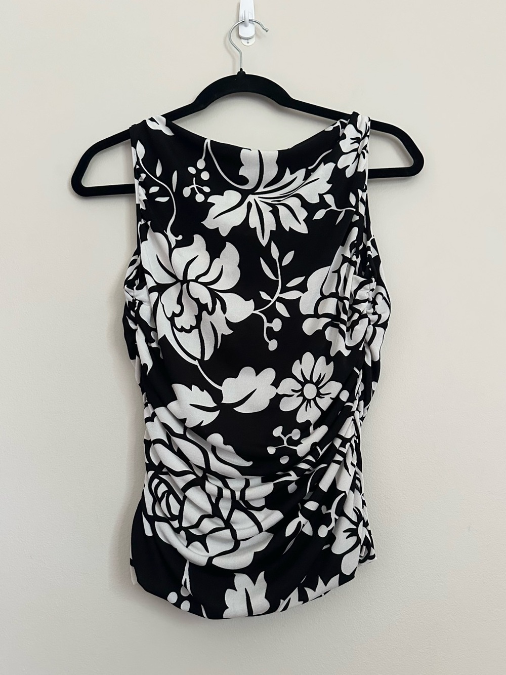 Vintage Y2K Cache Black White Floral Ruched Sleeveless Top L Draped Cowl Neck